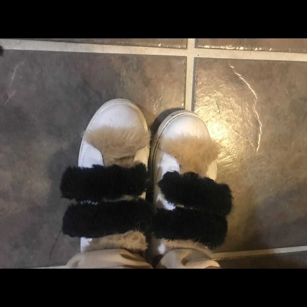 Mink fur shoes